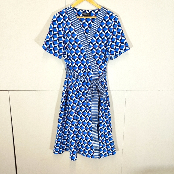 Dorothy Perkins Dresses & Skirts - Dorothy Perkins Blue Red Dress Size UK 16 Faux Wrap Belted Mixed Pattern V-Neck